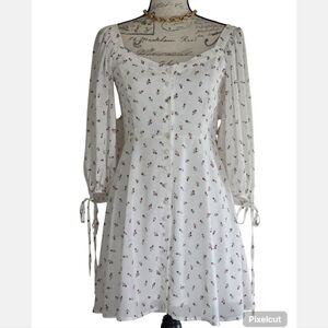 NWOT Forever 21 Rosebud Print Dress.